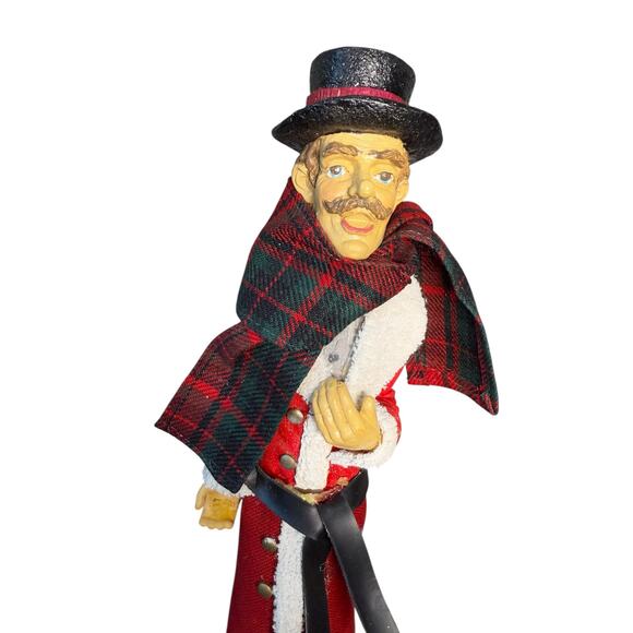 Vintage Victorian Christmas Carolers‎ Festive Family Figurines Tall Skinny Resin - Picture 12 of 16